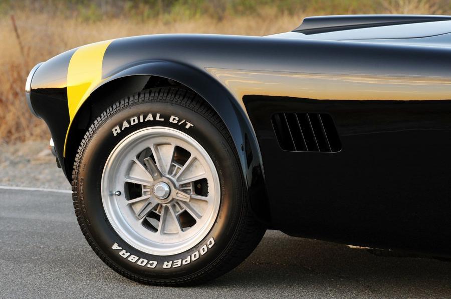  Shelby Cobra 289 FIA 2012 года  (фото 31 из 35)